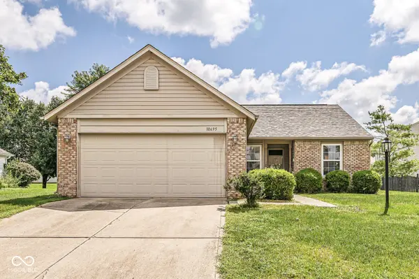 10695 Magenta DR, Noblesville, IN 46060