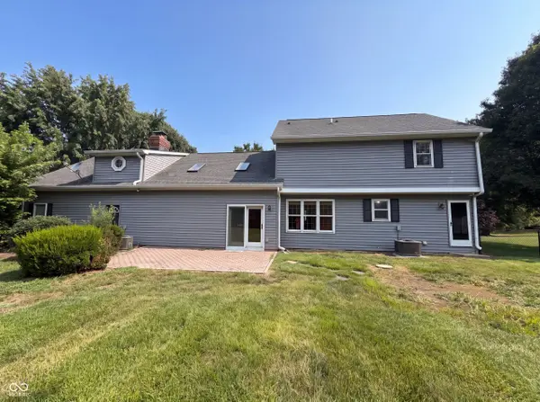 8005 Edgewood CT, Plainfield, IN 46168