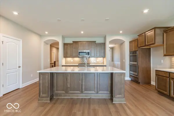 15200 Quiet Trace CT, Fishers, IN 46037