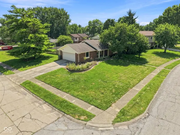 6711 Live Oak RD, Indianapolis, IN 46214
