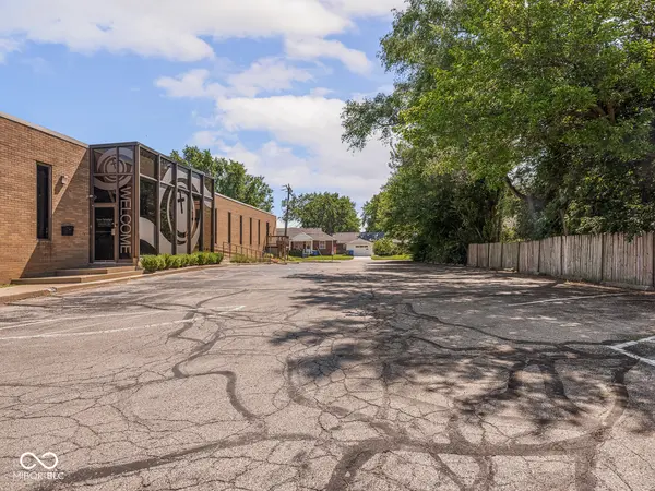 2021 E 52nd ST #103, Indianapolis, IN 46205