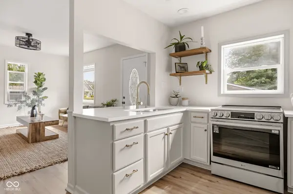406 W 2nd ST, Sheridan, IN 46069