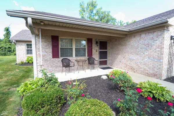 5336 Oak Harbor CT, Indianapolis, IN 46237