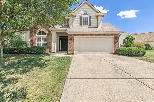 6244 Valleyview DR, Fishers, IN 46038
