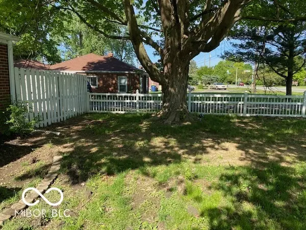 7221 E 10th ST, Indianapolis, IN 46219
