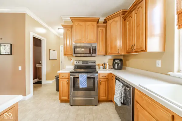 2700 W Ashbrook LN, Muncie, IN 47304