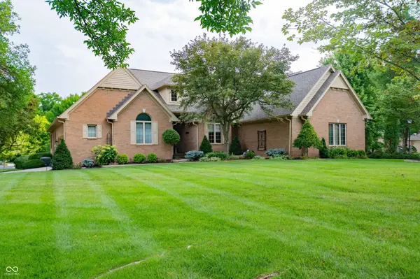 1851 Broadleaf CT, Greenwood, IN 46143