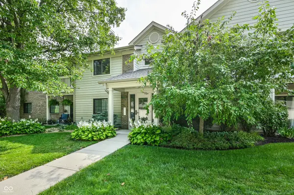 11725 Lenox ##104, Carmel, IN 46032