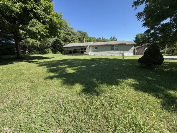 887 E State Road 42 E, Cloverdale, IN 46120