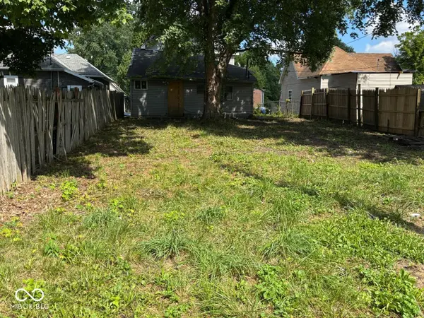 2209 E Lynn ST, Anderson, IN 46016