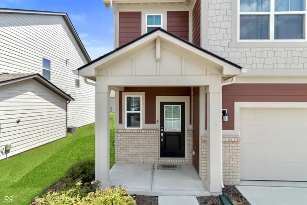 717 Oxford LN, Danville, IN 46122