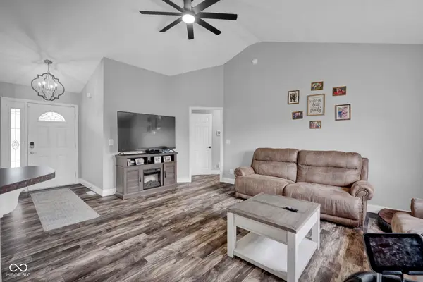 4460 Katy DR, Seymour, IN 47274