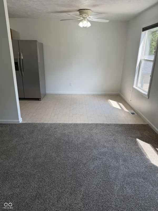 2413 N Buckles ST, Muncie, IN 47303
