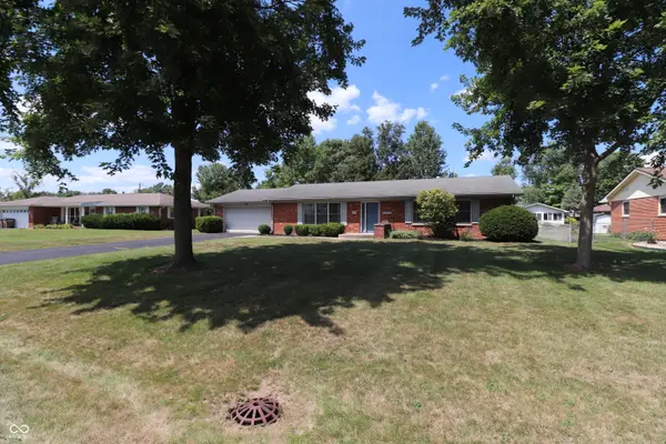 2130 Dale CT, Columbus, IN 47203