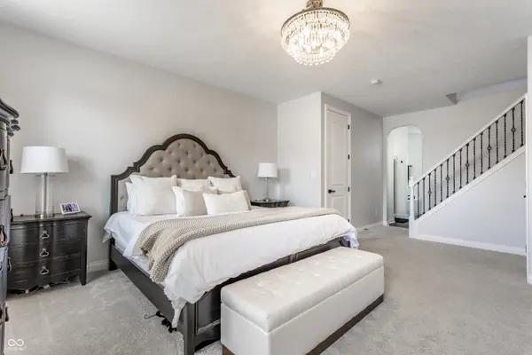 894 Burgess Hill PASS, Westfield, IN 46074