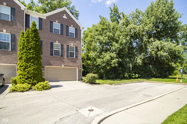 1037 Orlando ST, Carmel, IN 46032