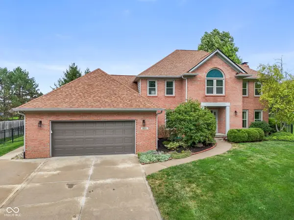3622 Fountain View DR, Greenwood, IN 46143