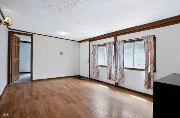 979 E State Road 42 RD, Cloverdale, IN 46120