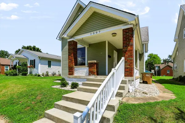 1507 Lafayette AVE, Columbus, IN 47201