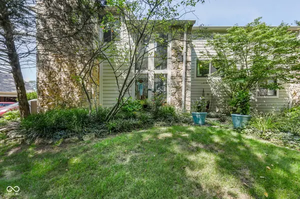 5640 Twin Lakes CT, Indianapolis, IN 46237