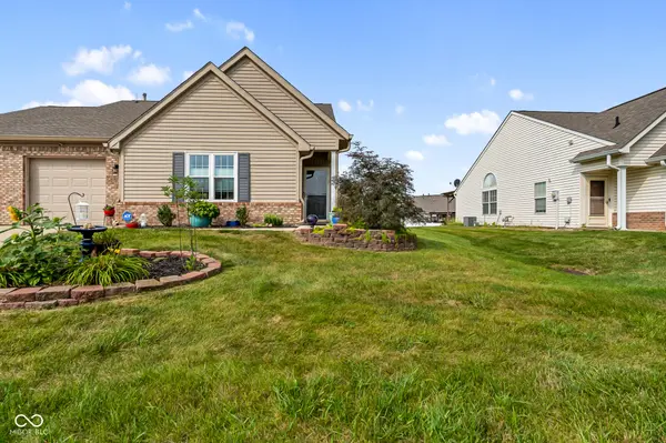 1177 Spencer DR, Greenwood, IN 46143