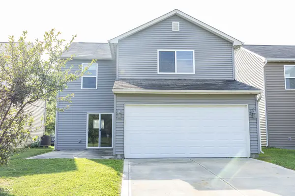 2122 Cedarmill DR, Franklin, IN 46131