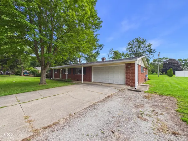 2400 Anthony DR, Anderson, IN 46012
