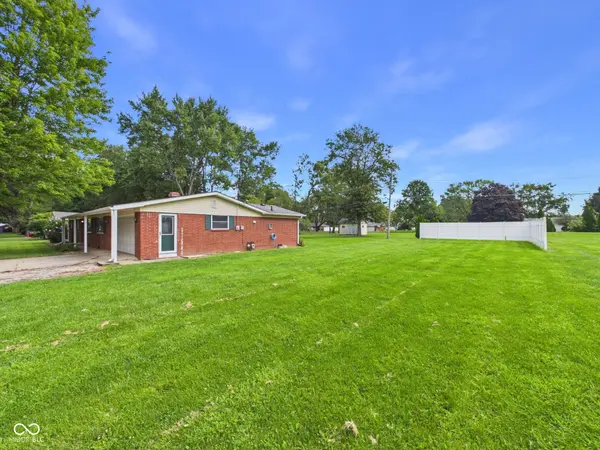 2400 Anthony DR, Anderson, IN 46012