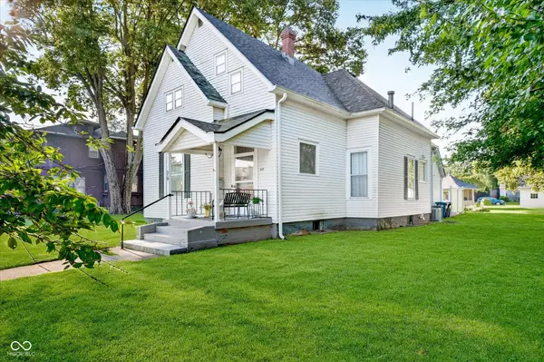 319 W Washington ST, Shelbyville, IN 46176