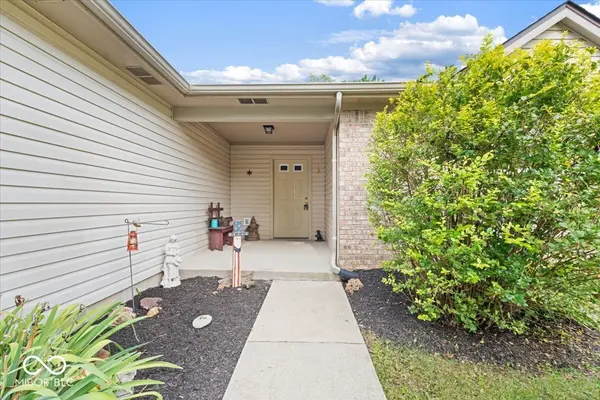 343 S Windstone CT, Bloomington, IN 47403