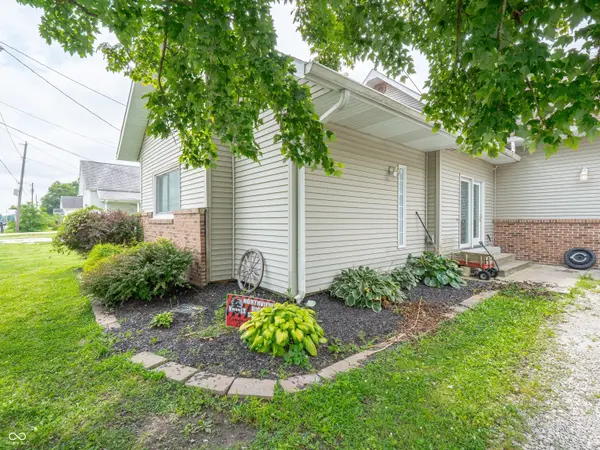 8621 N Murphy RD, Brazil, IN 47834