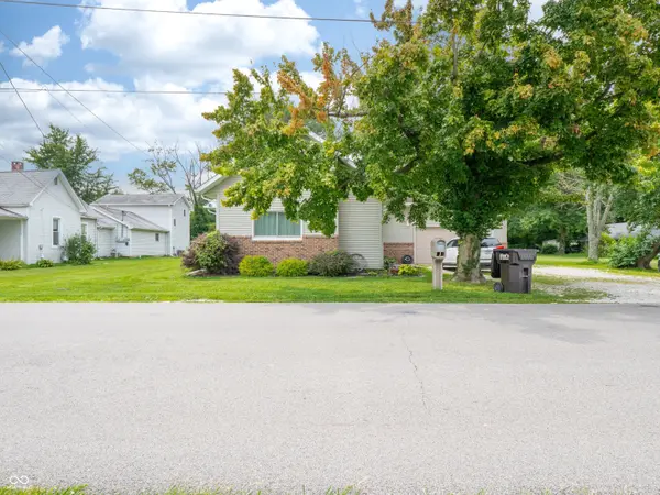 8621 N Murphy RD, Brazil, IN 47834