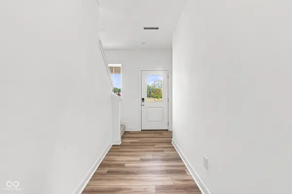 523 Lincoln W, Fortville, IN 46040