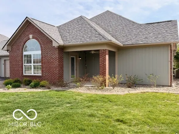 2712 Reflection WAY, Greenwood, IN 46143