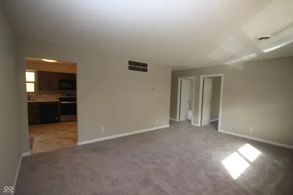 960 Valley View DR, Plainfield, IN 46168