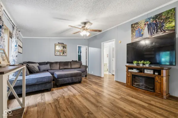 4611 Covered Bridge RD, Nashville, IN 47448