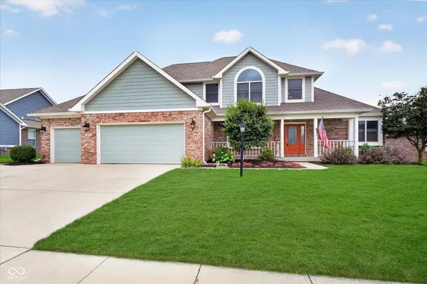 8207 David CT, Avon, IN 46123