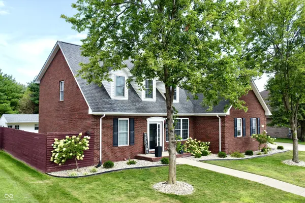 6994 Meredith DR, Seymour, IN 47274