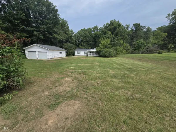 7472 Stogsdill RD, Bloomington, IN 47404