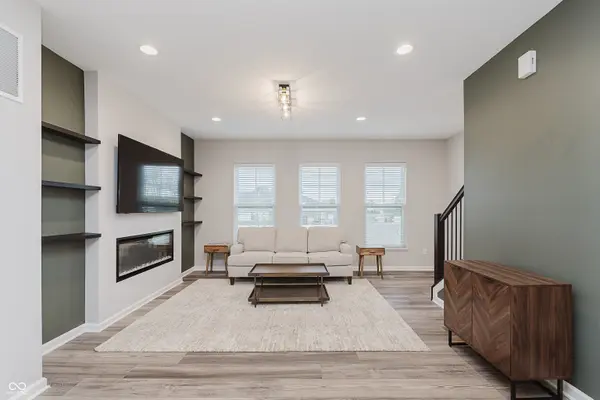 4321 Barrel LN, Westfield, IN 46062