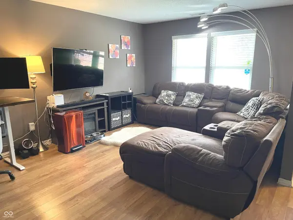 10787 Running Brook RD, Indianapolis, IN 46234