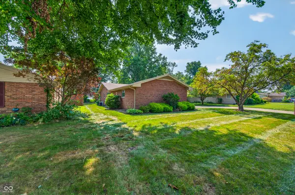 2725 Wedgewood DR, Columbus, IN 47203