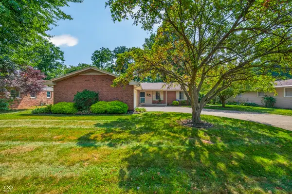 2725 Wedgewood DR, Columbus, IN 47203