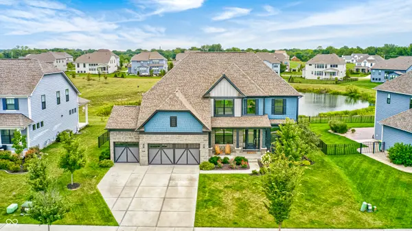 5365 Rose DR, Zionsville, IN 46077