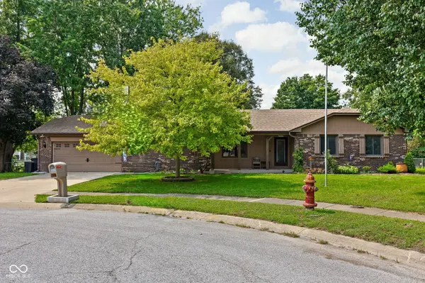 1636 Birch CT, Plainfield, IN 46168