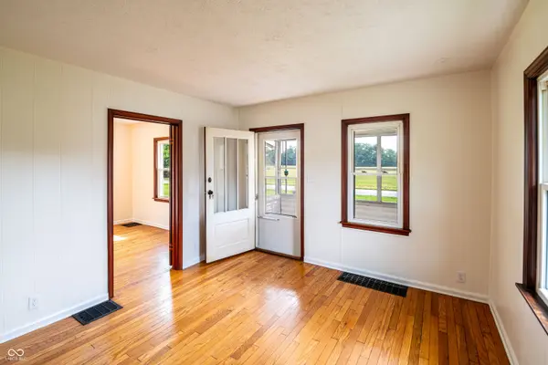 3418 Division ST, Indianapolis, IN 46217
