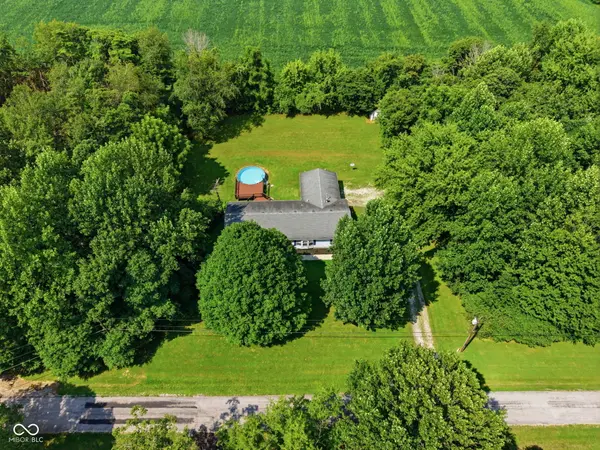 2572 W Buckingham DR, Crawfordsville, IN 47933