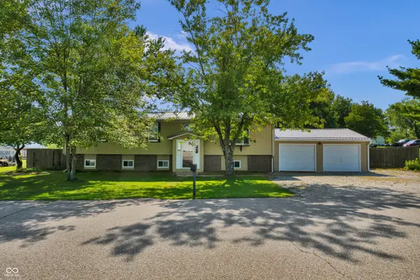 2903 Hoosier DR, North Vernon, IN 47265