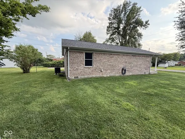 206 N Mulberry ST, Waldron, IN 46182