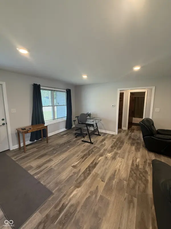 118 Liberty, Veedersburg, IN 47987